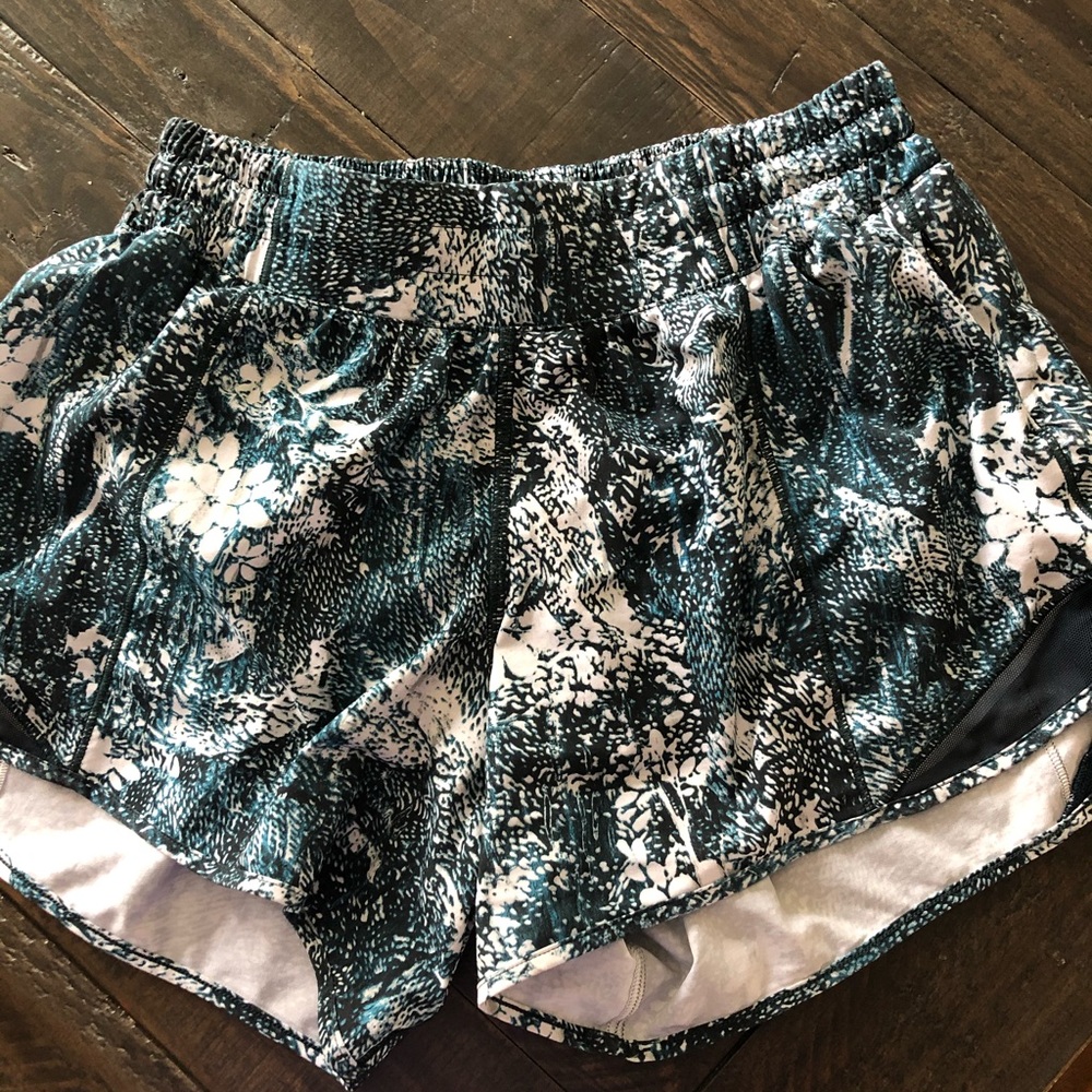 Lululemon Hotty Hot 4” Long Shorts